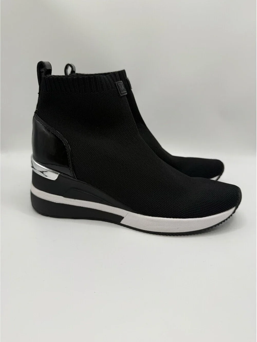 Michael KORS SKYLER CLASSIC BLACK Knit Stretch WEDGE Sneakers size 7 NWOB